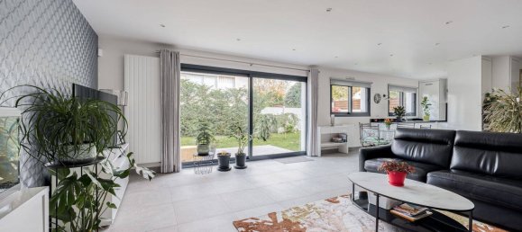 Дом с 3 спальнями в Вилье-сюр-Марн, Франция № 327010 2