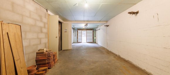 5 bedrooms Villa in Ceyrat, France No. 62232 17