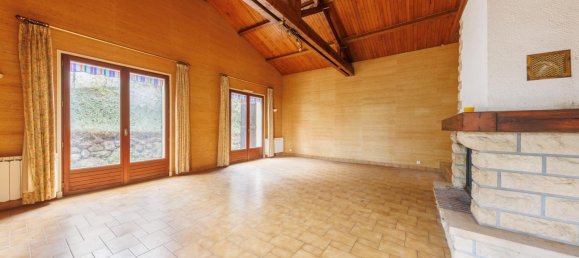 5 bedrooms Villa in Ceyrat, France No. 62232 7