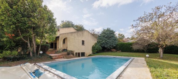 5 bedrooms Villa in Ceyrat, France No. 62232 2