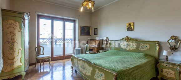 5 bedrooms Apartment in Rome, Italy No. 109861 39
