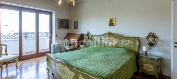 5 bedrooms Apartment in Rome, Italy No. 109861 34