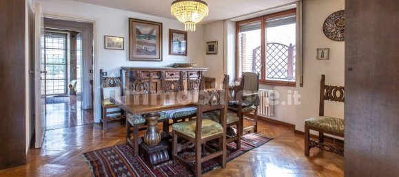 5 bedrooms Apartment in Rome, Italy No. 109861 8