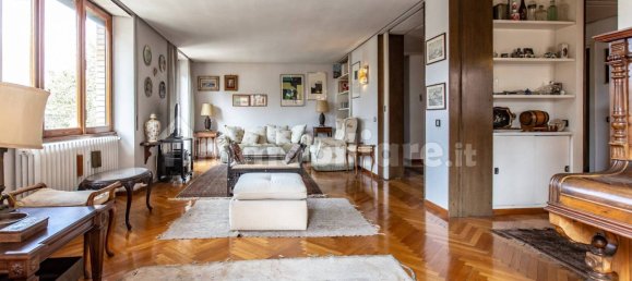 5 bedrooms Apartment in Rome, Italy No. 109861 13