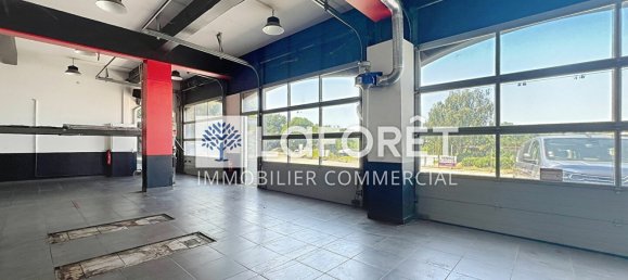 Propiedad comercial en Bressuire, France 200 m² No. 277467 13