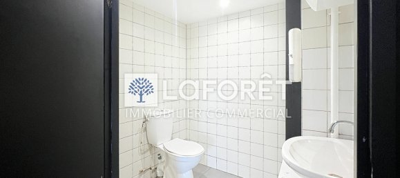 Propiedad comercial en Bressuire, France 200 m² No. 277467 11