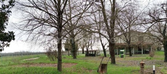 6 bedrooms Apartment in Alfonsine, Italy No. 313562 4