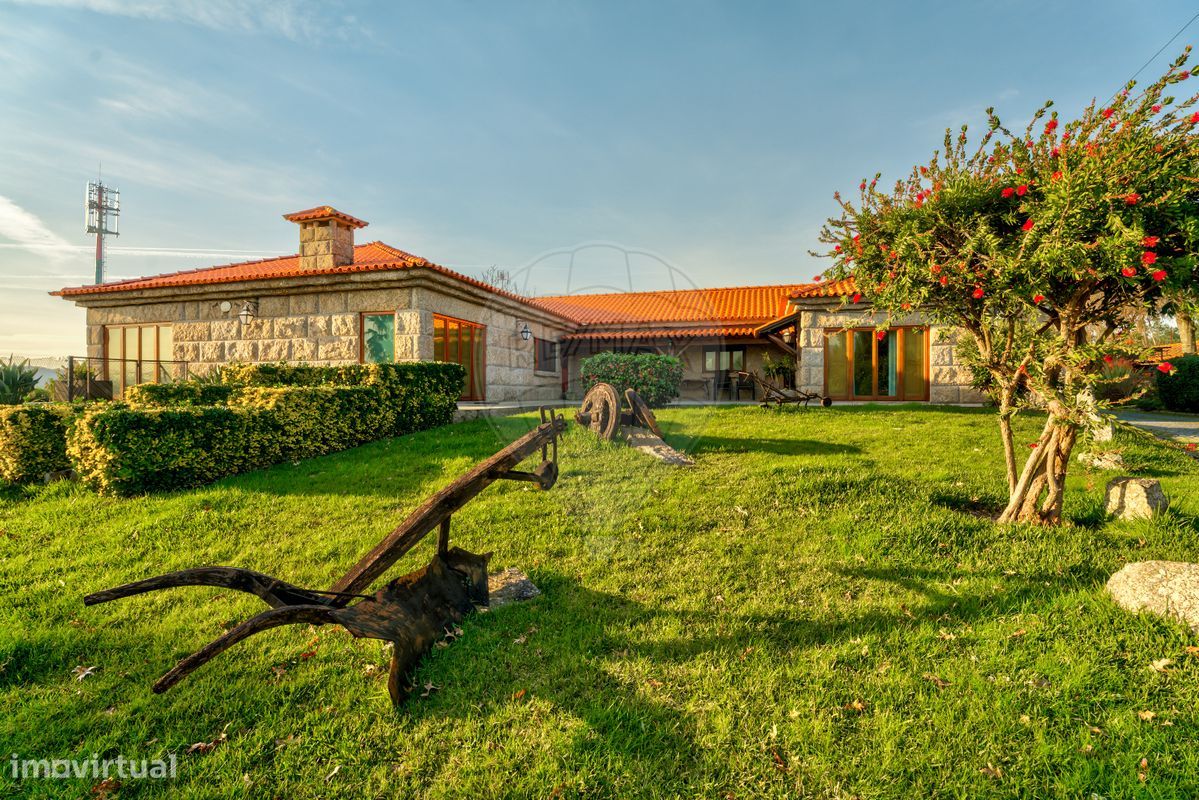 3 bedrooms House in Guimaraes, Portugal No. 161163