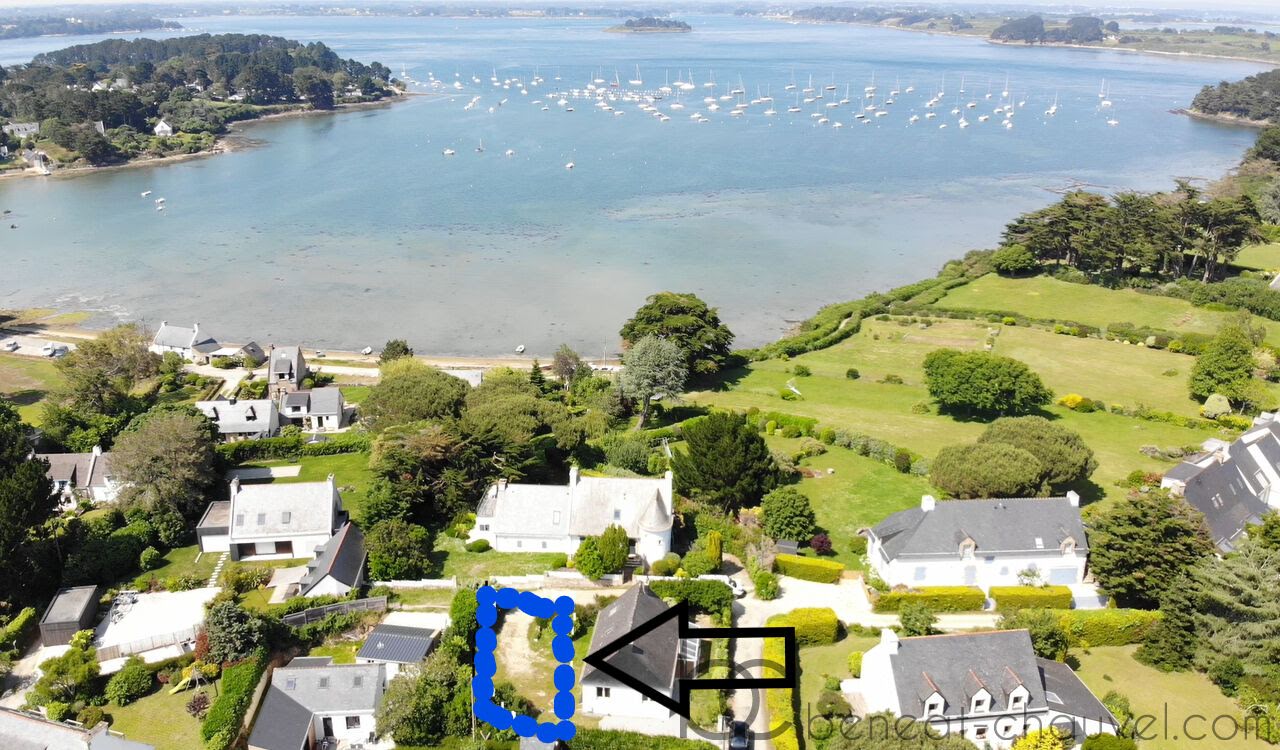  قطعة أرض في Arzon, France 305متر مربع رقم 260279