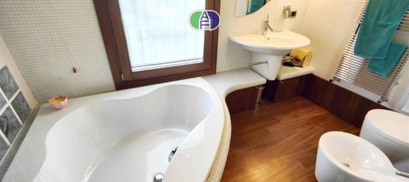 6 bedrooms House in Fiesso d'Artico, Italy No. 61767 40