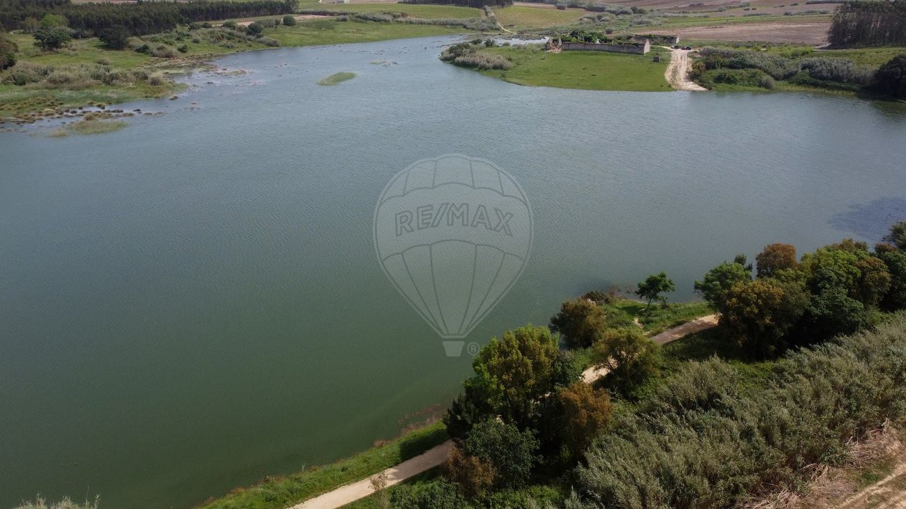 1 bedroom House in Atouguia da Baleia, Portugal No. 17922