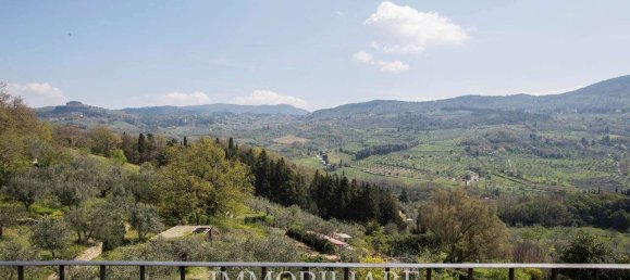 5 bedrooms Villa in Fiesole, Italy No. 378320 93