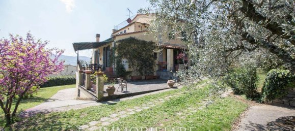 5 bedrooms Villa in Fiesole, Italy No. 378320 80