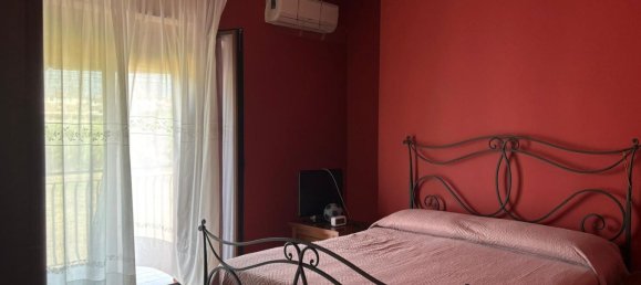 4 Schlafzimmer Wohnung in Riposto, Italy, Nr. 347290 15