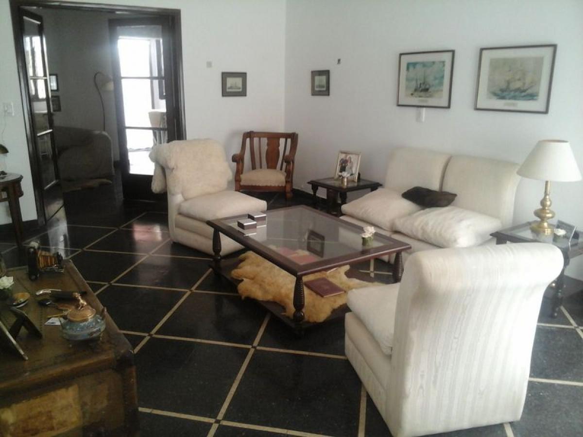 2 bedrooms House in Buenos Aires, Argentina No. 81644