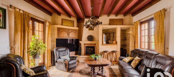 3 bedrooms Villa in Chozeau, France No. 193643 8