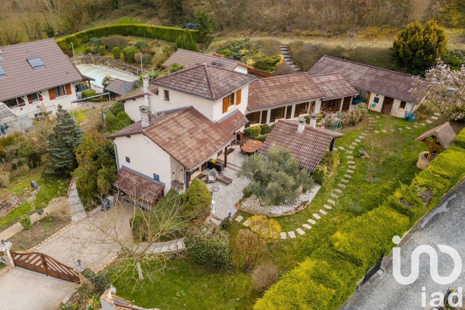 3 bedrooms Villa in Chozeau, France No. 193643