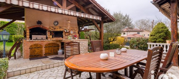 3 bedrooms Villa in Chozeau, France No. 193643 6