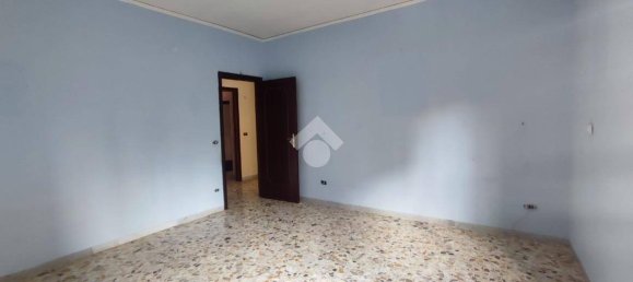 3 bedrooms Apartment in Naples, Italy No. 330295 8