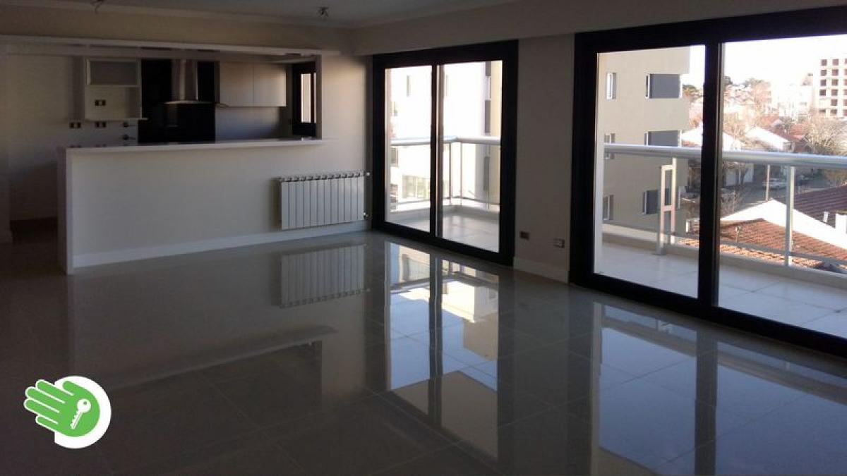 Квартира с 3 спальнями в Мар-дель-Плата, Аргентина № 67637