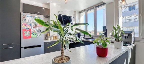 2 bedrooms Apartment in Saint-Maur-des-Fosses, France No. 171810 3