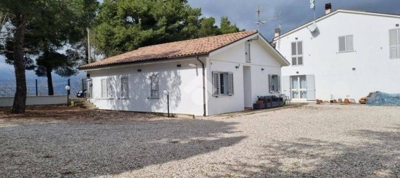 3 bedrooms House in Castellalto, Italy No. 160189 6