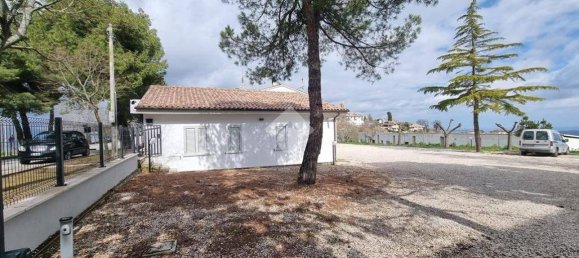 3 bedrooms House in Castellalto, Italy No. 160189 11