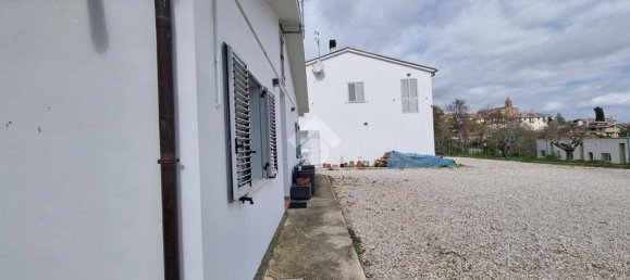 3 bedrooms House in Castellalto, Italy No. 160189 14