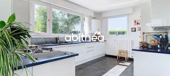 Дом с 9 спальнями в Суше, Франция № 56994 12