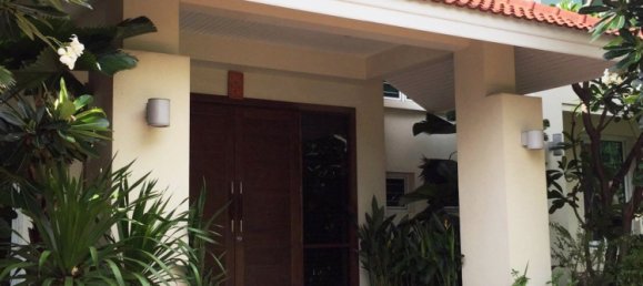 4 bedrooms Cafe / restaurant in Bangkok, Thailand No. 7608 2