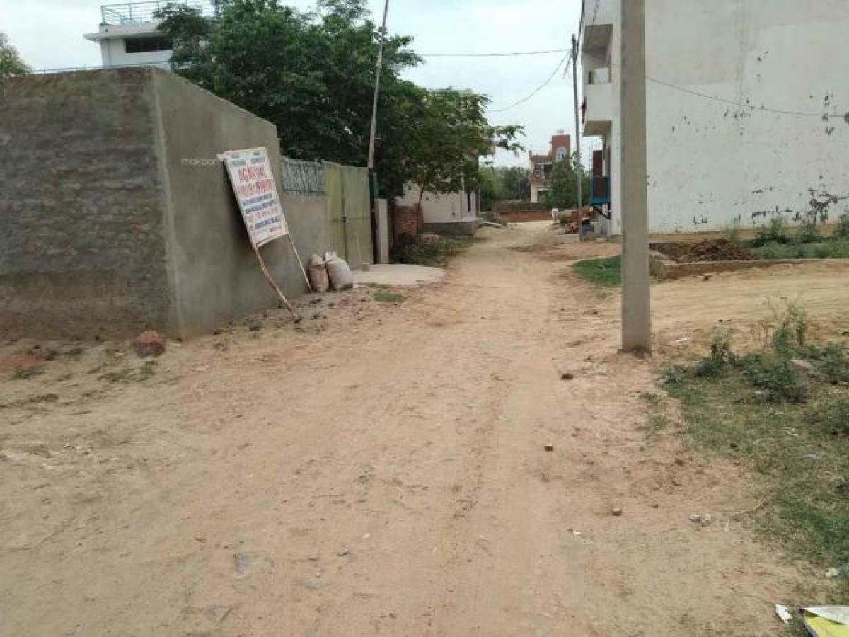  Land in Gurgaon, India No. 36185