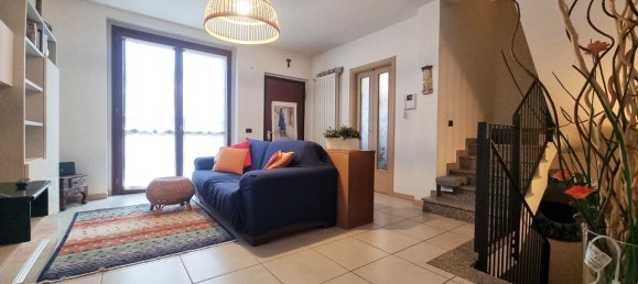 4 rooms House in Sulbiate, Italy No. 86778 3