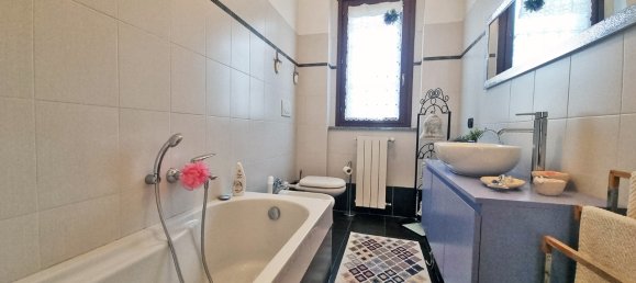 4 rooms House in Sulbiate, Italy No. 86778 7