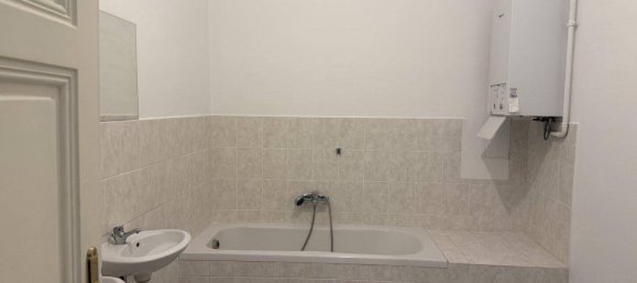 3 rooms Apartment in Rudolfsheim-Funfhaus, Austria No. 157672 4