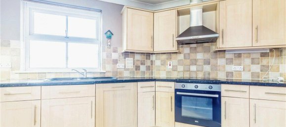 Квартира с 2 спальнями в Саут-Кройдон, Великобритания № 7999 9