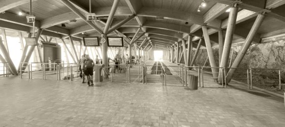 1705m² Hotel in Neunkirchen, Austria No. 173646 5