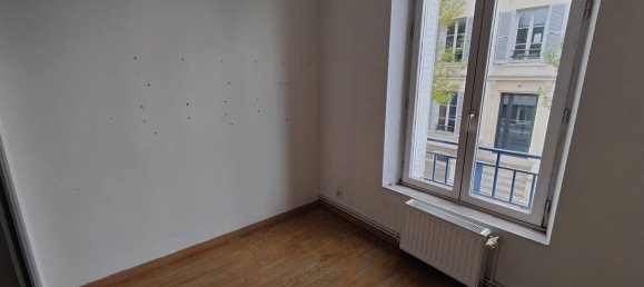 2 Schlafzimmer Doppelhaus in Seine-et-Marne, France, Nr. 329891 4