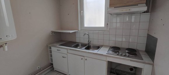 2 Schlafzimmer Doppelhaus in Seine-et-Marne, France, Nr. 329891 2