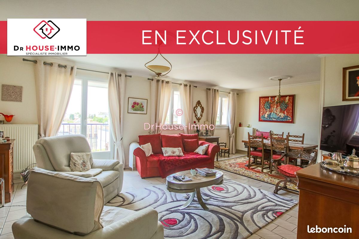 3 bedrooms Apartment in Luce, France No. 55312