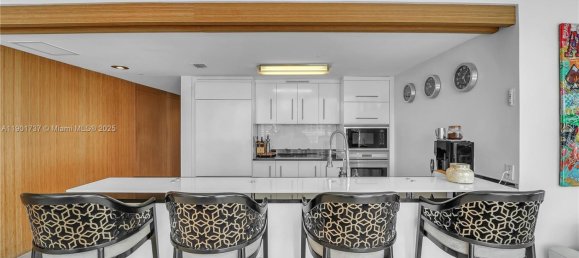 3 chambres propriété commerciale à louer à Miami, Miami-Dade, Florida, USA № 614283 12