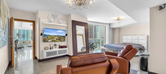 3 chambres propriété commerciale à louer à Miami, Miami-Dade, Florida, USA № 614283 20