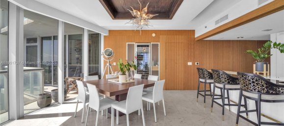 3 chambres propriété commerciale à louer à Miami, Miami-Dade, Florida, USA № 614283 8