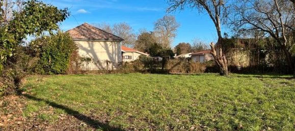 Земельный участок 698м² в Лабуер, Франция № 318839 2