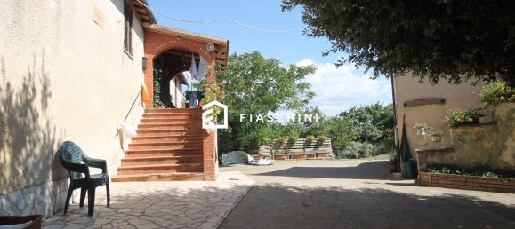 Casa de 4 dormitorios en Amelia, Italy No. 325185 25