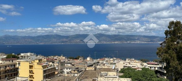 4غرفة شقة في Reggio Calabria, Italy رقم 146139 8