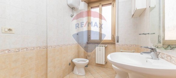 Apartamento T2 em Guidonia Montecelio, Italy N.º 87968 44