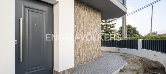 3 bedrooms House in Seixal, Portugal No. 14228 28