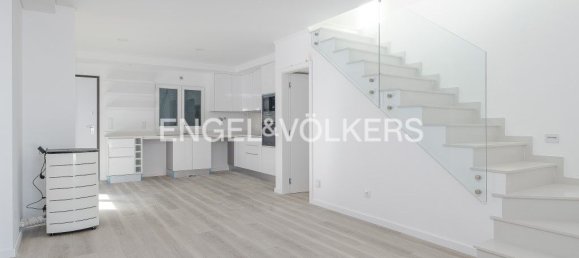 3 bedrooms House in Seixal, Portugal No. 14228 4