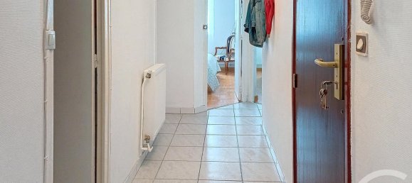 3 chambres Appartement à Sainte-Savine, France No. 49537 6