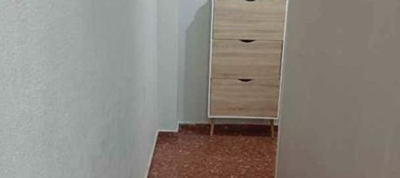 Apartamento de 3 dormitorios en Cádiz, Spain No. 187244 5
